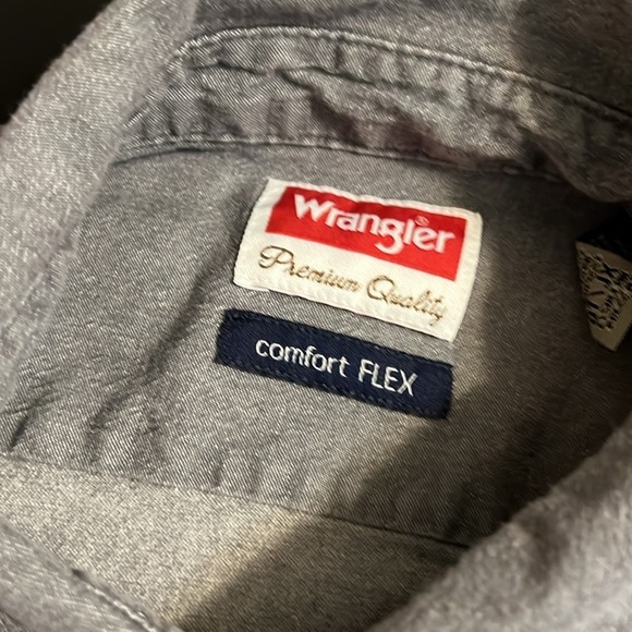 Wrangler, comfort flex button down shirt - Picture 4 of 6